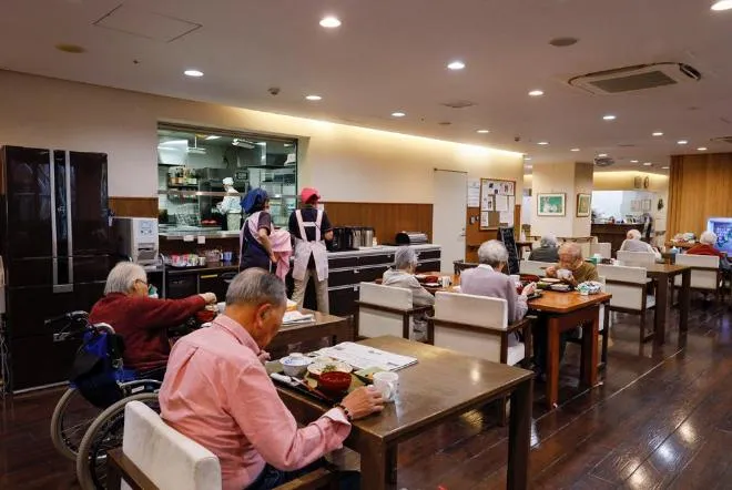 ウイーザス荻窪ダイニングスペース