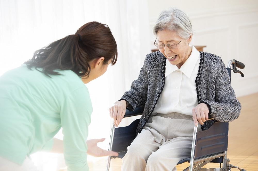 高齢者のやる気や可能性を見出す「ニヤリホット」