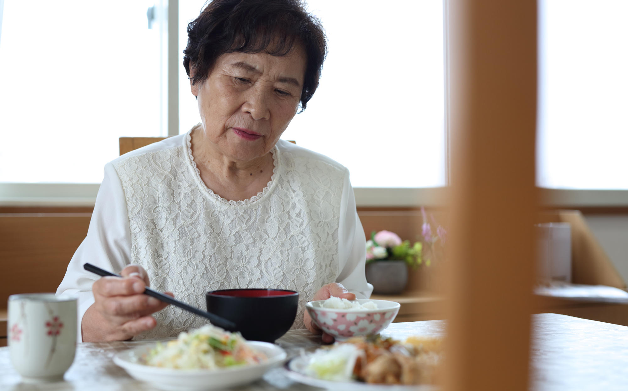 加齢によって現れる心の変化 老人性うつ にならないためにできること 認知症のコラム 老人ホーム検索 探しっくす