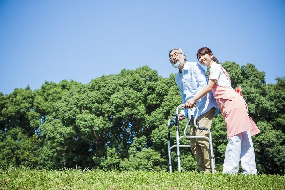 「要介護」と「要支援」では利用開始手続きが異なる