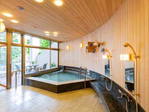 ヒルデモア三渓園