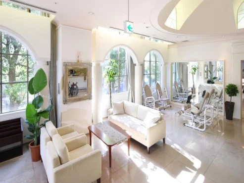 1F エントランスラウンジ