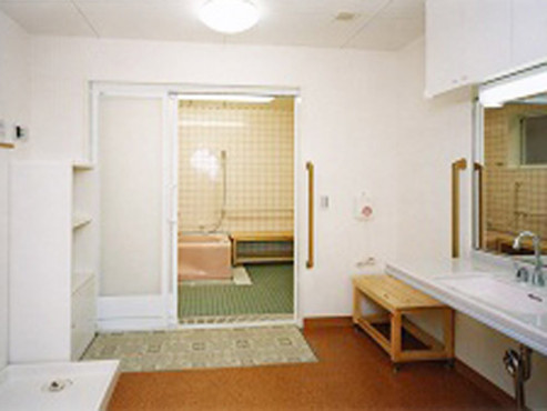 SOMPOケア そんぽの家川西鶴之荘