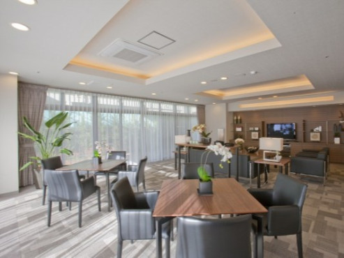 シーハーツ川口