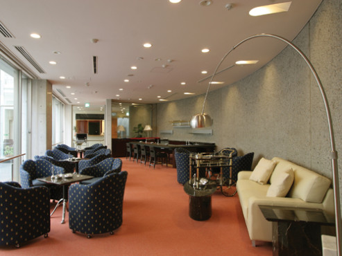 バーカウンター付ラウンジ