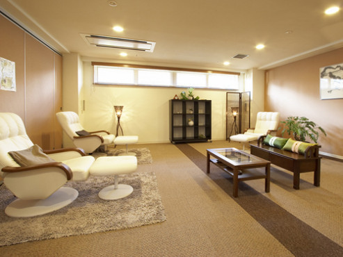 シニア町内会癒しのまくはり館