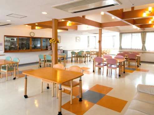 清潔なダイニングルーム