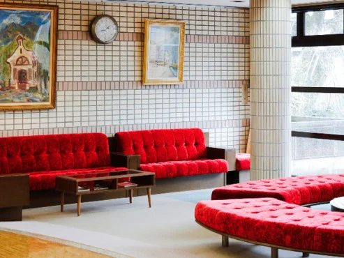 ロイヤルハウス石岡本館