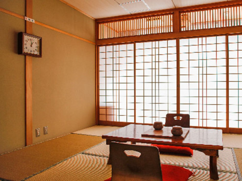 ロイヤルハウス石岡本館