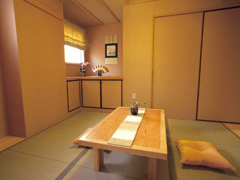 ロングライフ・クイーンズ塩屋