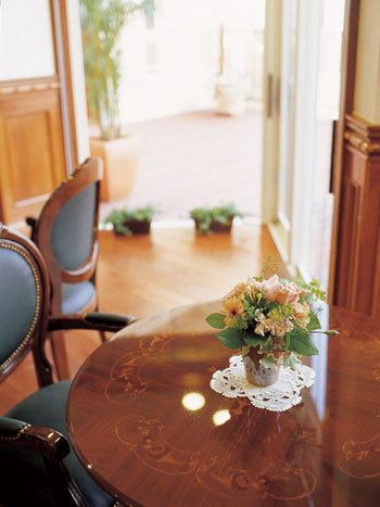 ロングライフ・クイーンズ塩屋