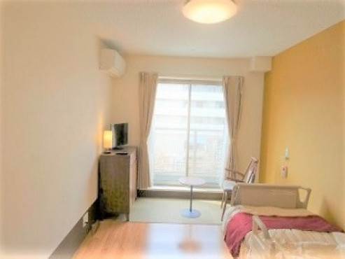 ロイヤルホーム柴原駅前