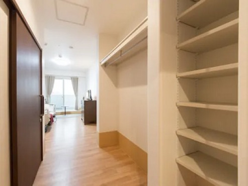 ロイヤルホーム茨木