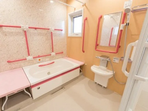 ロイヤルホーム茨木