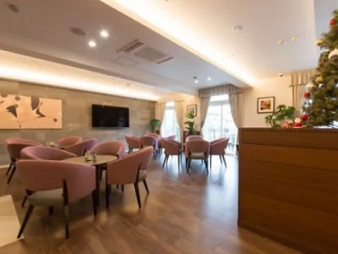 ロイヤルホーム茨木