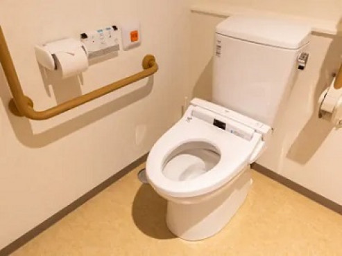 ロイヤルホーム吹田駅前