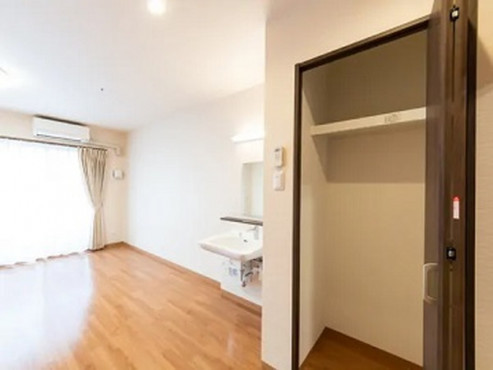 ロイヤルホーム箕面