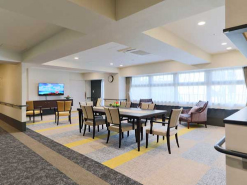 プレザングラン岡本