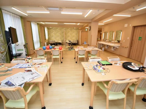 ゴールドエイジ小生（こも）