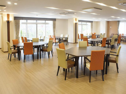 ニチイメゾン箕面船場