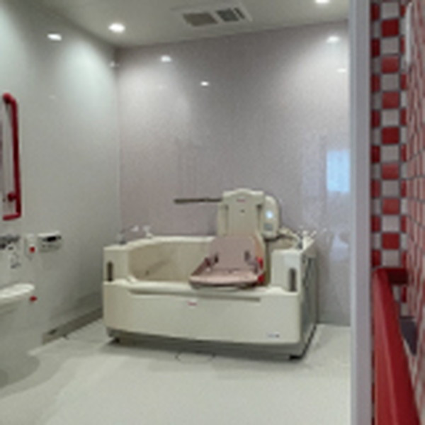 ドルフィン港北