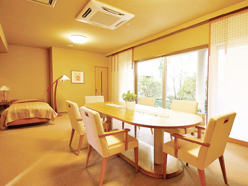 青梅ガーデンハウス