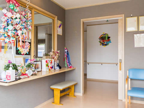 正面玄関・受付