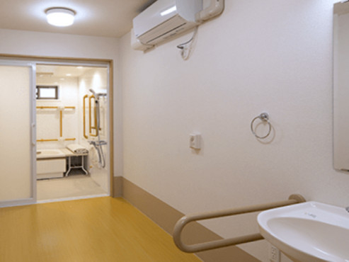 レストコート緑橋