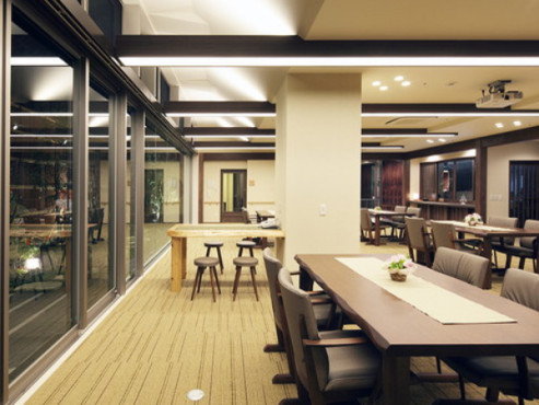 グルメ杵屋社会貢献大領の家