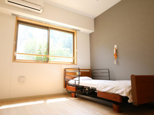 シニアフォレスト横浜磯子