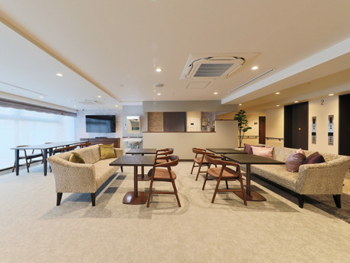 チャームスイート夙川