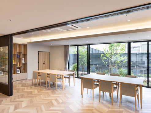 チャームスイート宝塚小浜