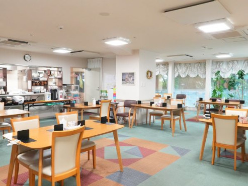 有料老人ホームうるおい川の音