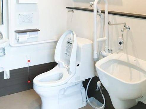 車椅子対応トイレ