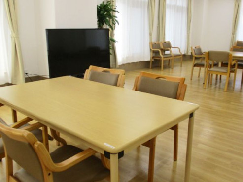 シニアハウス笑楽石津