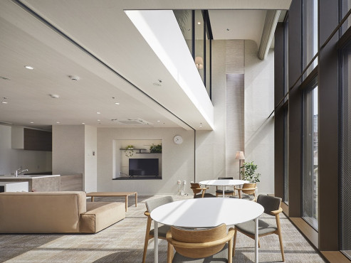 チャームスイート西新宿