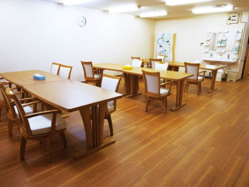 サエラ春日野道