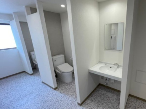 共用トイレ
