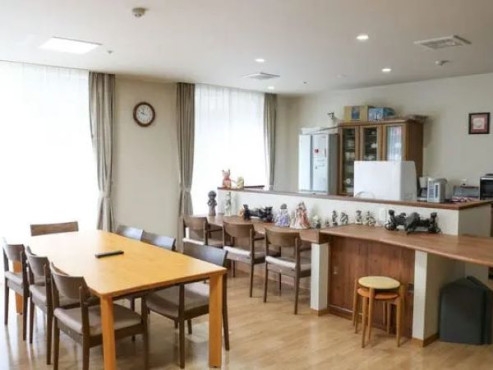 サービス付き高齢者向け住宅 八重の里