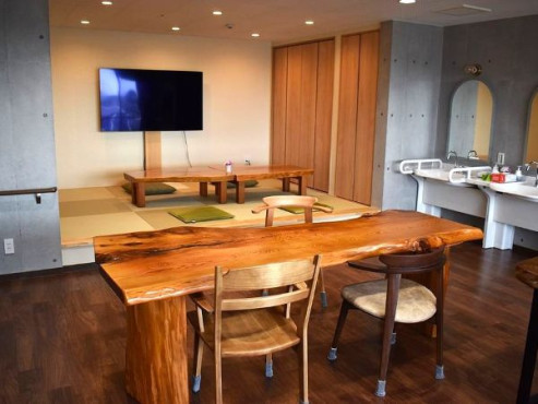 居間・畳スペース