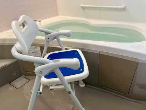 エヌズコート赤川