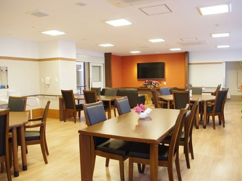 サービス付き高齢者向け住宅アゼリア館北広島