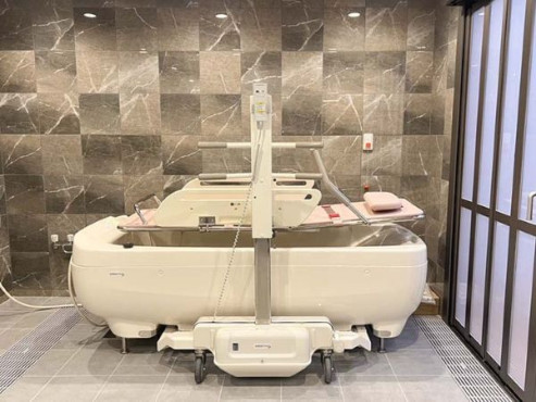 ナーシングホームしらゆりケアseseragi