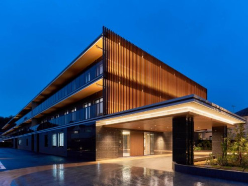 外観（夜間風景）