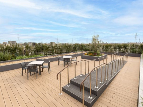 アズハイム足立六町