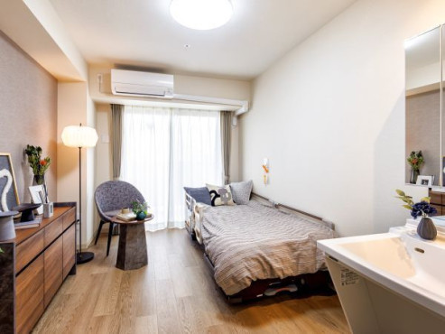 アズハイム足立六町