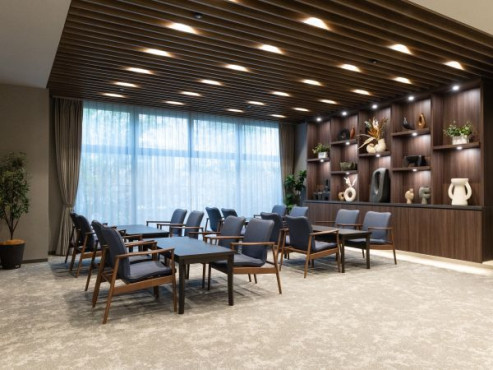 アズハイム足立六町