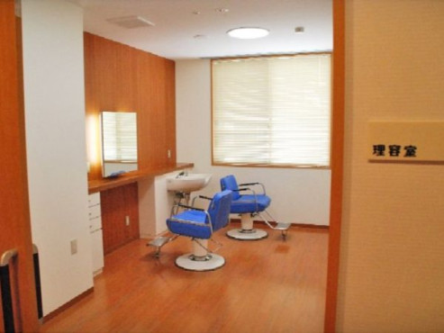 ライフステイからつ