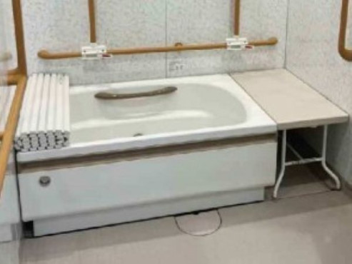 ハッピーシップ岸部