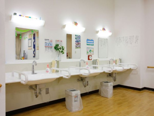 サンクス高田 一陽館 奏